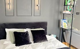 Kazimierz Art Apartment for 2